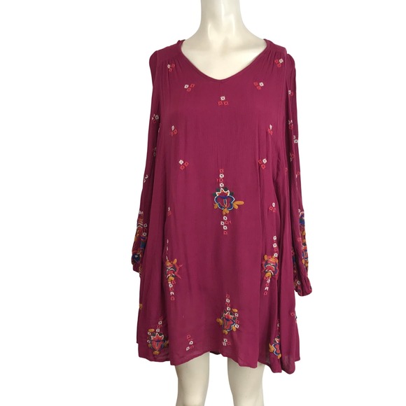 Free People Dresses & Skirts - Free People Embroidered V Neck Long Sleeve Mini Dress Berry Size L